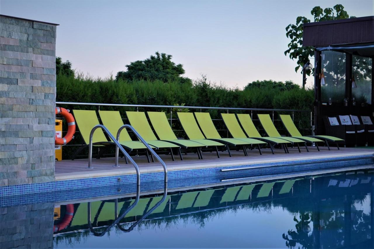 Indeep Club Hotel Cumpana  Bagian luar foto