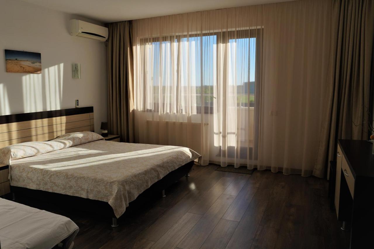 Indeep Club Hotel Cumpana  Bagian luar foto